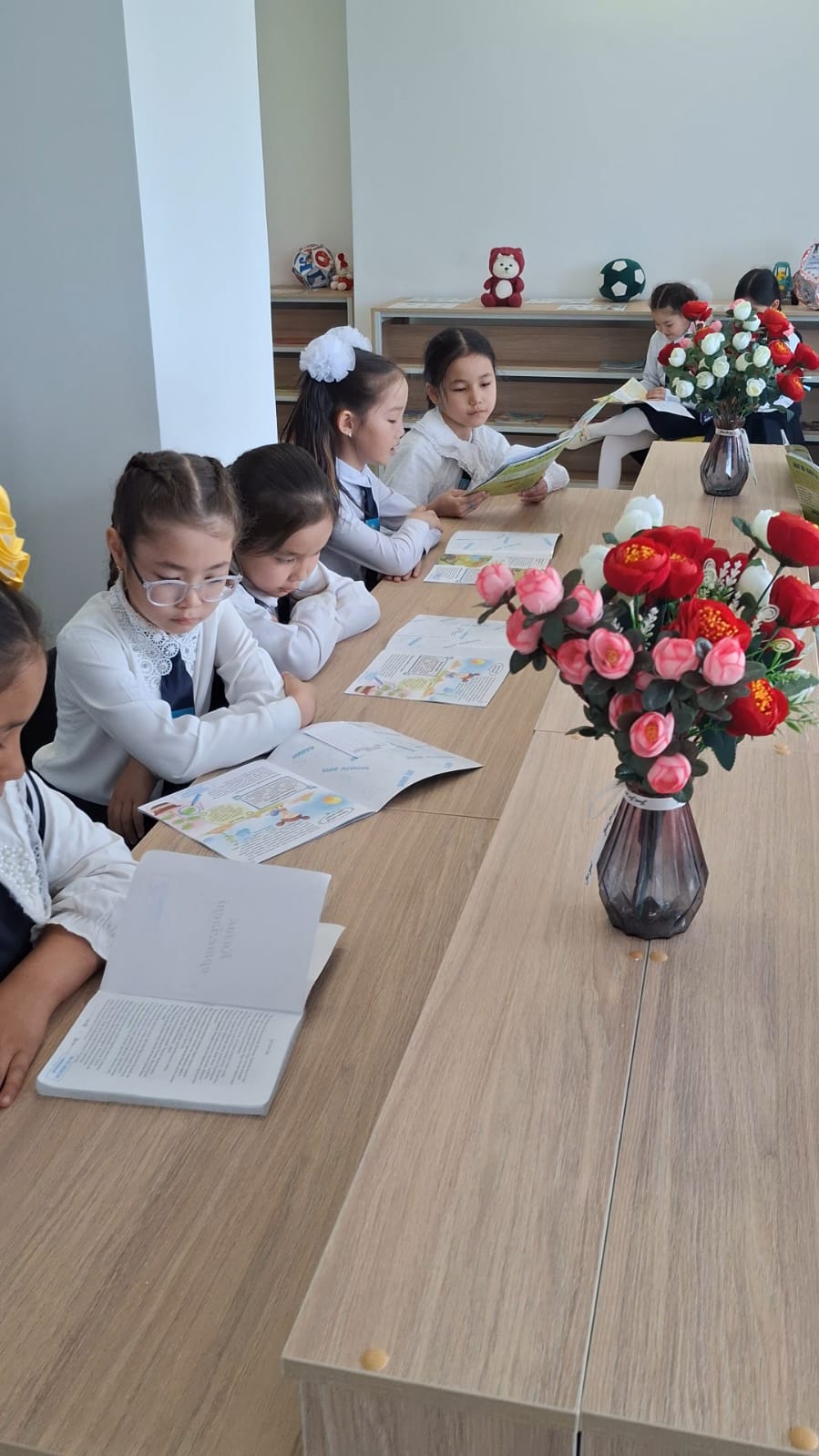 "23 сәуір - Ұлттық кітап"