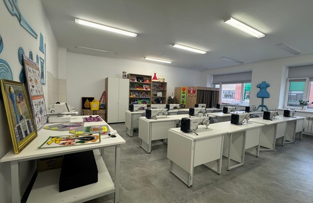 Қыз балаларға және ер балаларға арналған еңбек кабинеттері